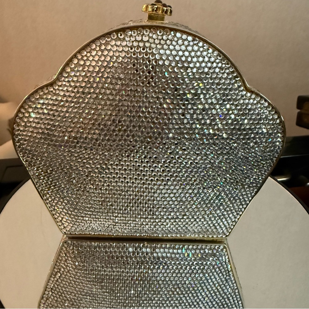 Dazzling Silver Rhinestone Clutch